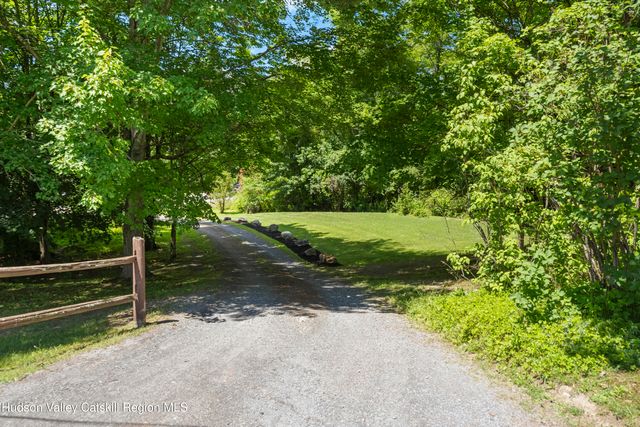 5150 Route 9g, Germantown, NY 12526