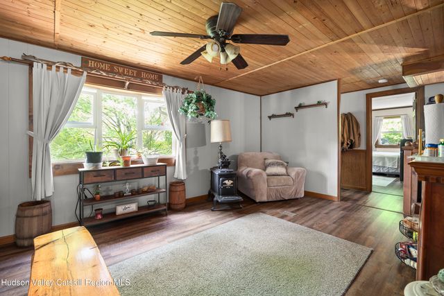 5150 Route 9g, Germantown, NY 12526