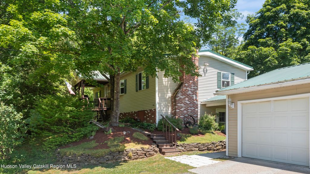 5150 Route 9g, Germantown, NY 12526
