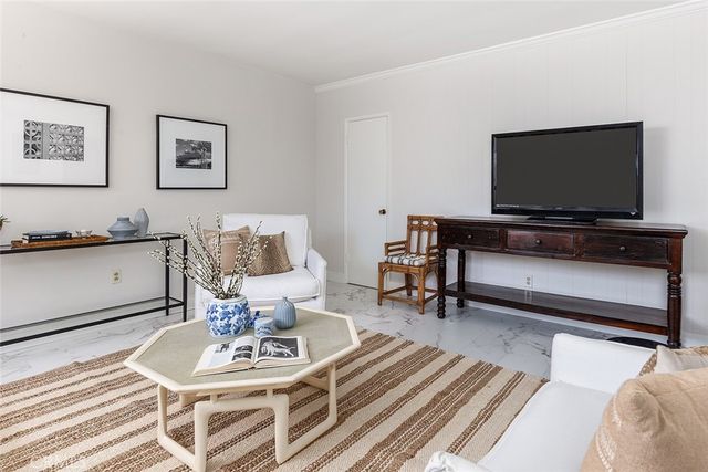 1875 Braeburn Road, Altadena, CA 91001