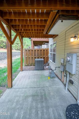 3123 Winding Waters Way, Raleigh, NC 27614