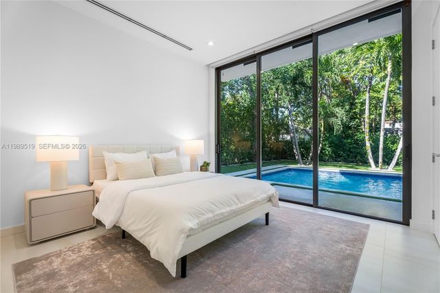 7900 SW 57th Ct, South Miami, FL 33143