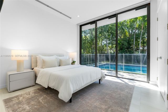 7900 SW 57th Ct, South Miami, FL 33143