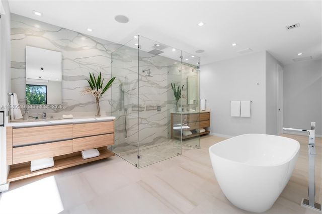 7900 SW 57th Ct, South Miami, FL 33143