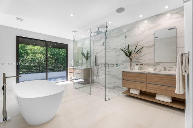 7900 SW 57th Ct, South Miami, FL 33143