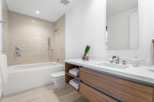 7900 SW 57th Ct, South Miami, FL 33143