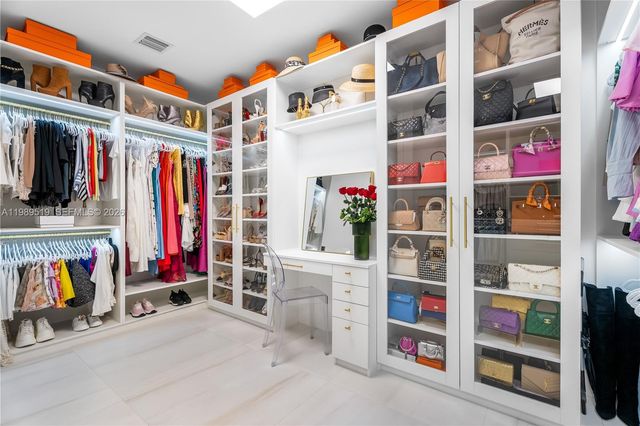 7900 SW 57th Ct, South Miami, FL 33143