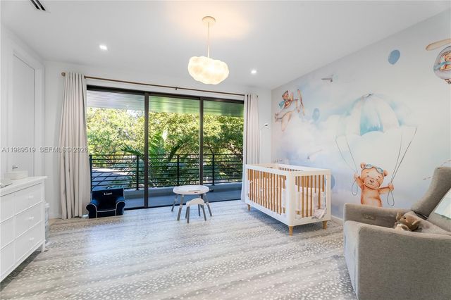 7900 SW 57th Ct, South Miami, FL 33143