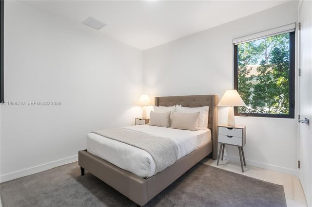 7900 SW 57th Ct, South Miami, FL 33143