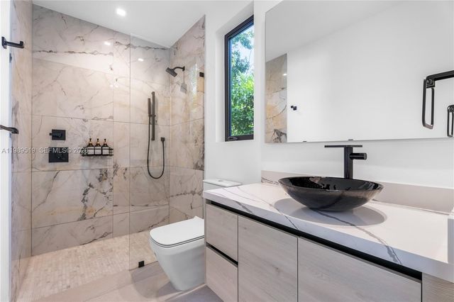 7900 SW 57th Ct, South Miami, FL 33143