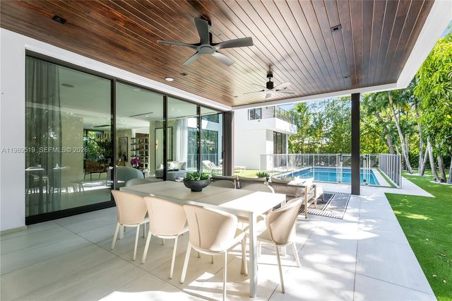 7900 SW 57th Ct, South Miami, FL 33143