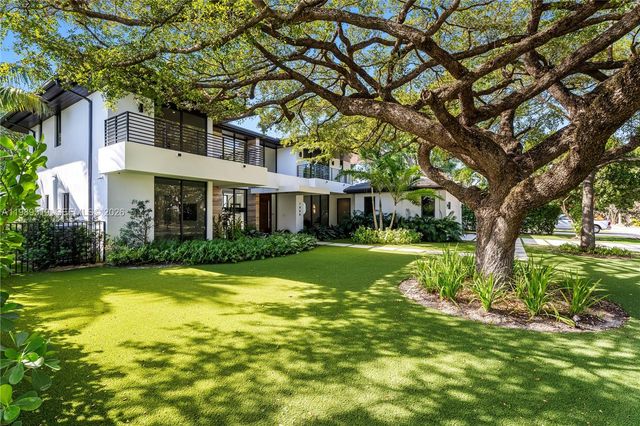 7900 SW 57th Ct, South Miami, FL 33143