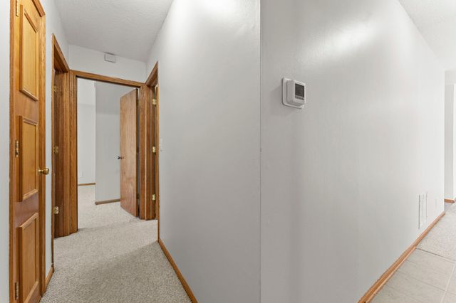 7782 Dunmore Road, Woodbury, MN 55125