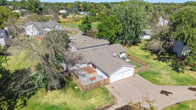 7782 Dunmore Road, Woodbury, MN 55125