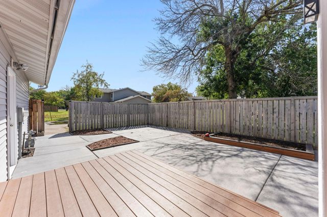 7782 Dunmore Road, Woodbury, MN 55125