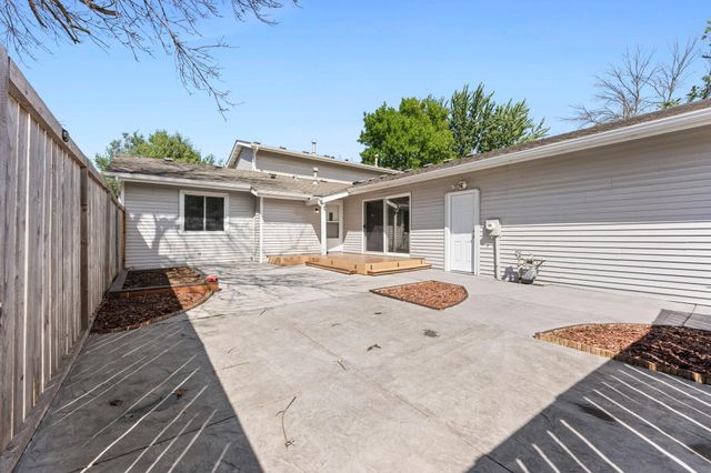 7782 Dunmore Road, Woodbury, MN 55125