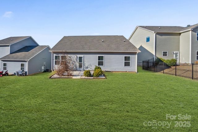 165 Old Harbor Drive, Mount Gilead, NC 27306