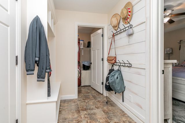 2306 LONGWOOD DR, Columbia, MO 65203