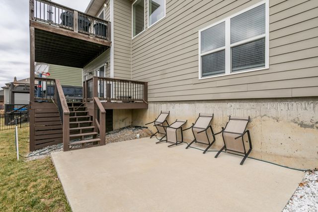 2306 LONGWOOD DR, Columbia, MO 65203