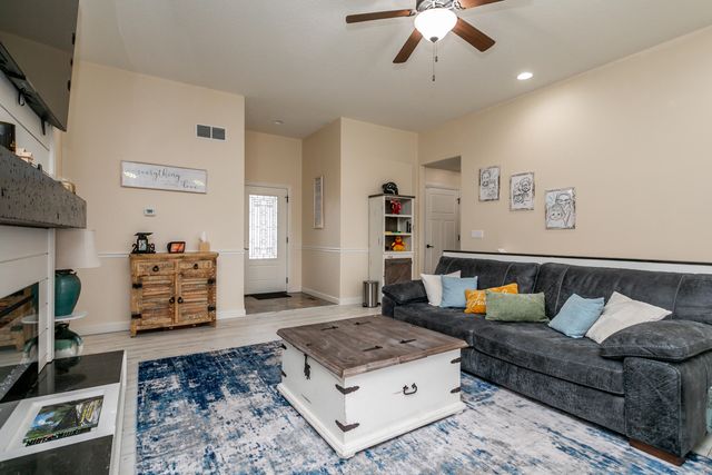 2306 LONGWOOD DR, Columbia, MO 65203