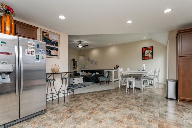 2306 LONGWOOD DR, Columbia, MO 65203