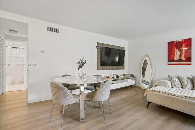 1614 West Ave 203, Miami Beach, FL 33139