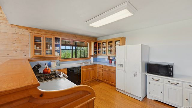 800 Woodcreek Ranch RD, Wimberley, TX 78676