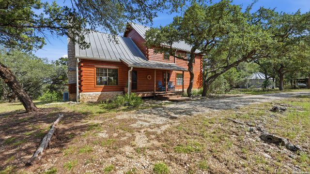 800 Woodcreek Ranch RD, Wimberley, TX 78676
