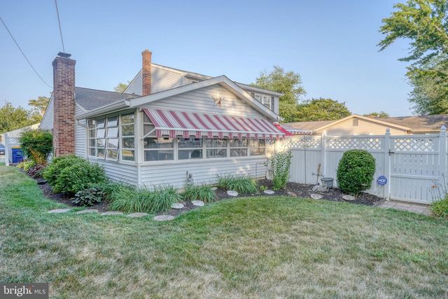 908 SCHOOLHOUSE LN, Dover, DE 19904