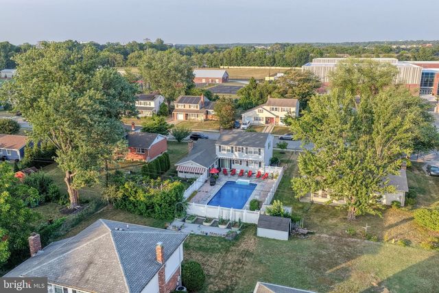 908 SCHOOLHOUSE LN, Dover, DE 19904