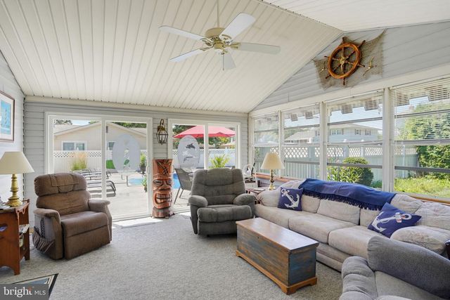 908 SCHOOLHOUSE LN, Dover, DE 19904