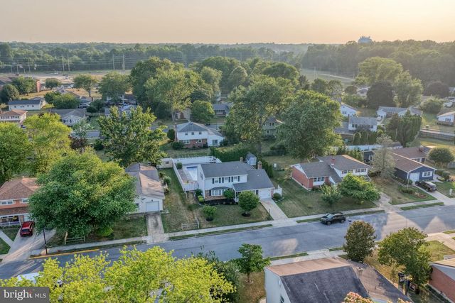 908 SCHOOLHOUSE LN, Dover, DE 19904