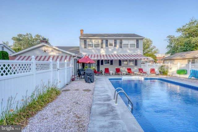 908 SCHOOLHOUSE LN, Dover, DE 19904