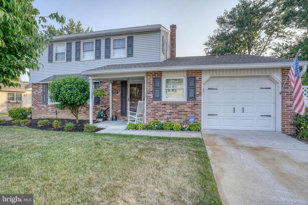 908 SCHOOLHOUSE LN, Dover, DE 19904