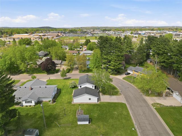 2610 Marilyn Drive, Eau Claire, WI 54701