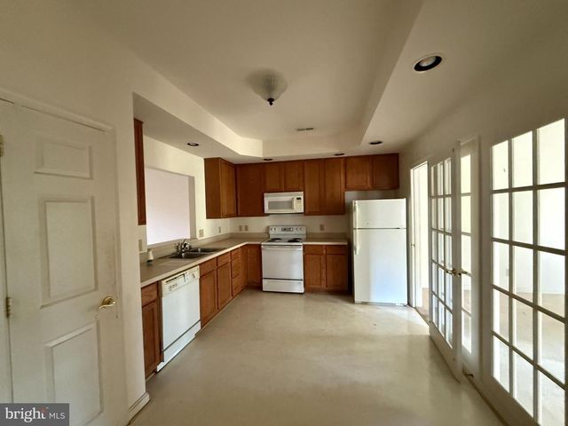 11002 JAGUAR CT, Fredericksburg, VA 22407