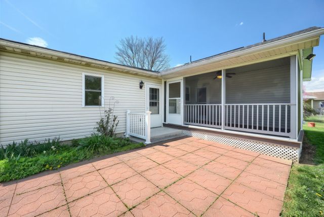 1 WINTER DR, Gettysburg, PA 17325