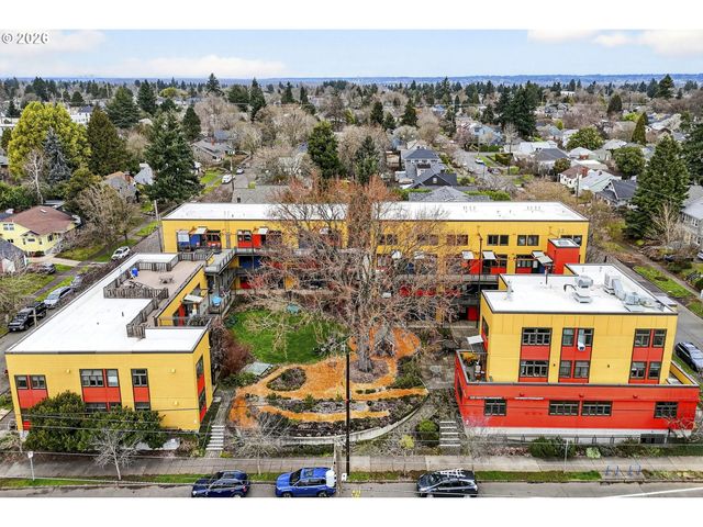 2525 N KILLINGSWORTH St 109, Portland, OR 97217