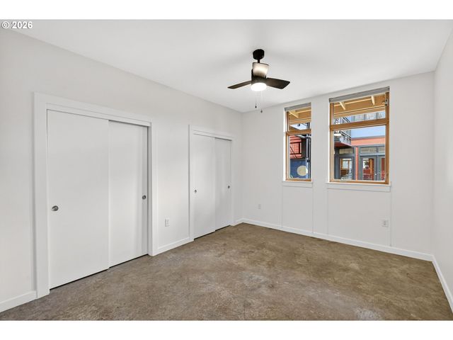 2525 N KILLINGSWORTH St 109, Portland, OR 97217