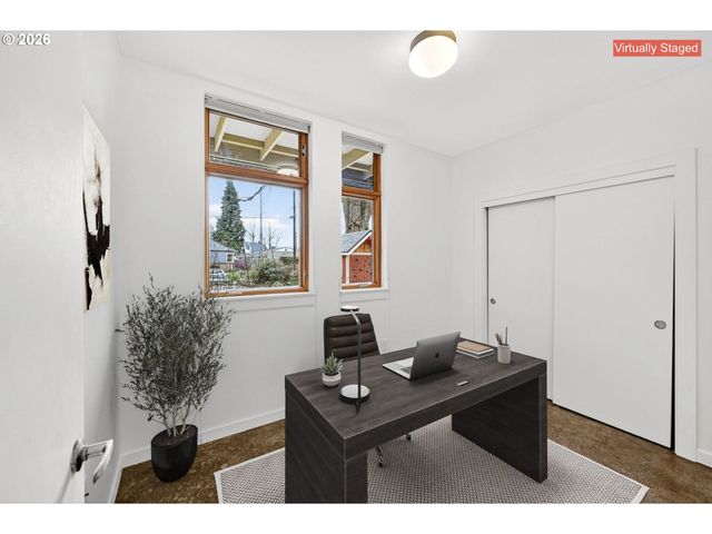 2525 N KILLINGSWORTH St 109, Portland, OR 97217