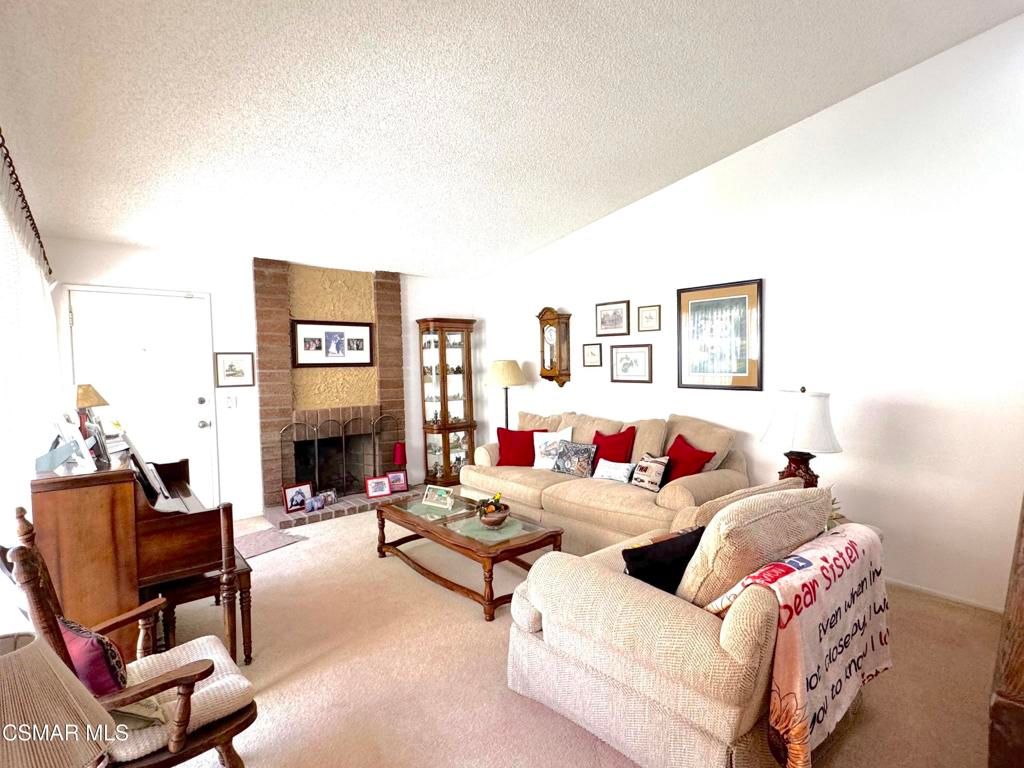 10201 Valley Circle Boulevard 2, Chatsworth, CA 91311 — photo 4