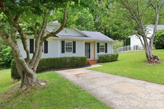 1221 Capps Hollow Drive, Charlotte, NC 28216