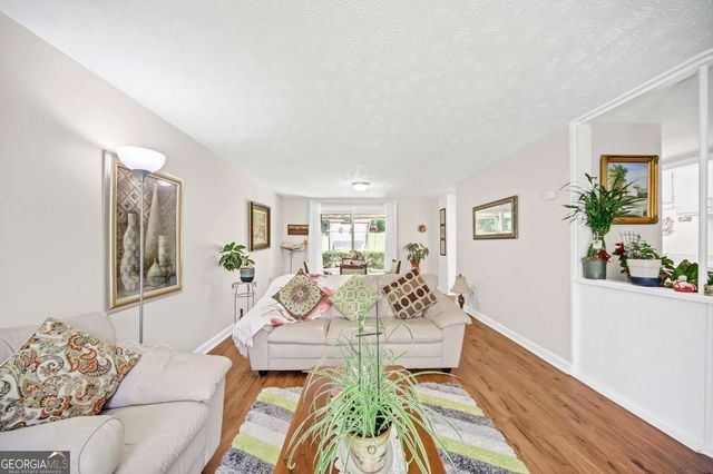 3184 Newcastle Way, Snellville, GA 30039