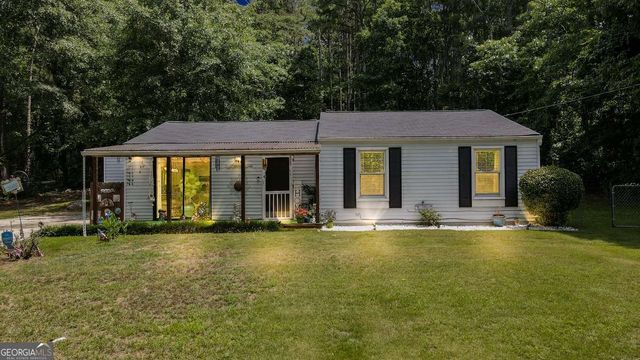 3184 Newcastle Way, Snellville, GA 30039
