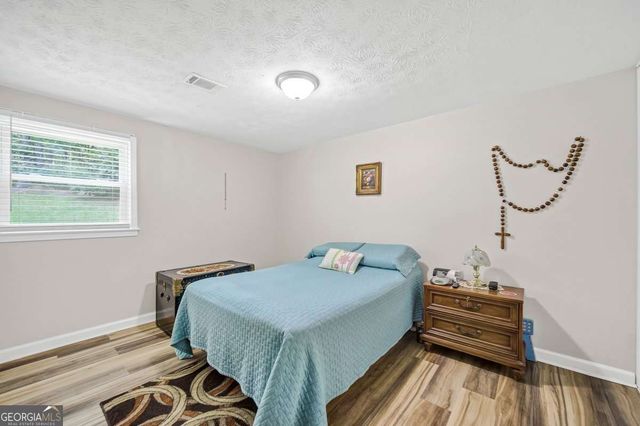 3184 Newcastle Way, Snellville, GA 30039