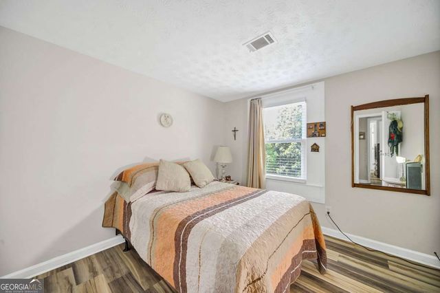 3184 Newcastle Way, Snellville, GA 30039