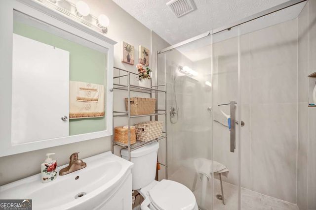 3184 Newcastle Way, Snellville, GA 30039