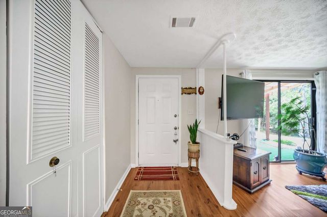 3184 Newcastle Way, Snellville, GA 30039