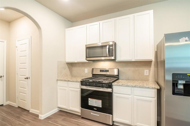 2413 Tavo Trail Drive, Conroe, TX 77301