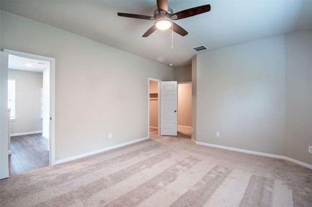2413 Tavo Trail Drive, Conroe, TX 77301